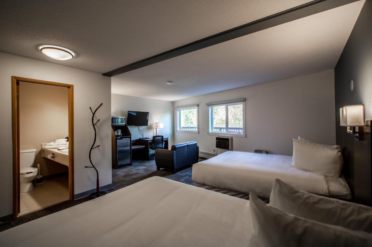 Bedrock Motel Mayo Екстер'єр фото